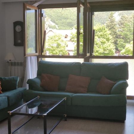 Apartamento El Rio Бьескас Экстерьер фото